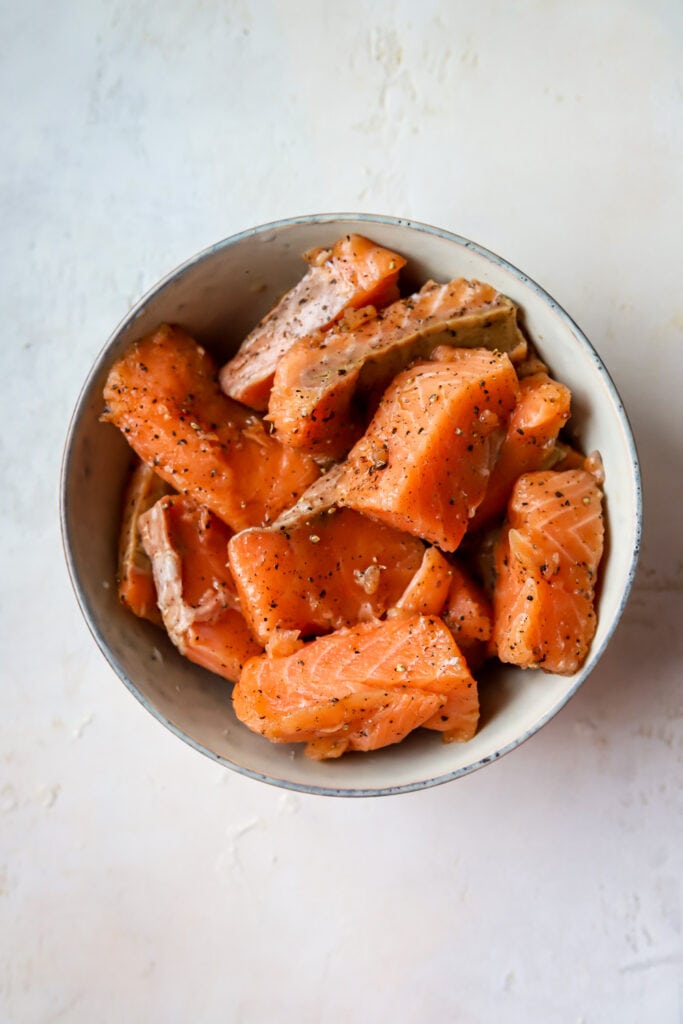 Vietnamese Caramelized Salmon (Ca Hoi Kho) Cooking Therapy