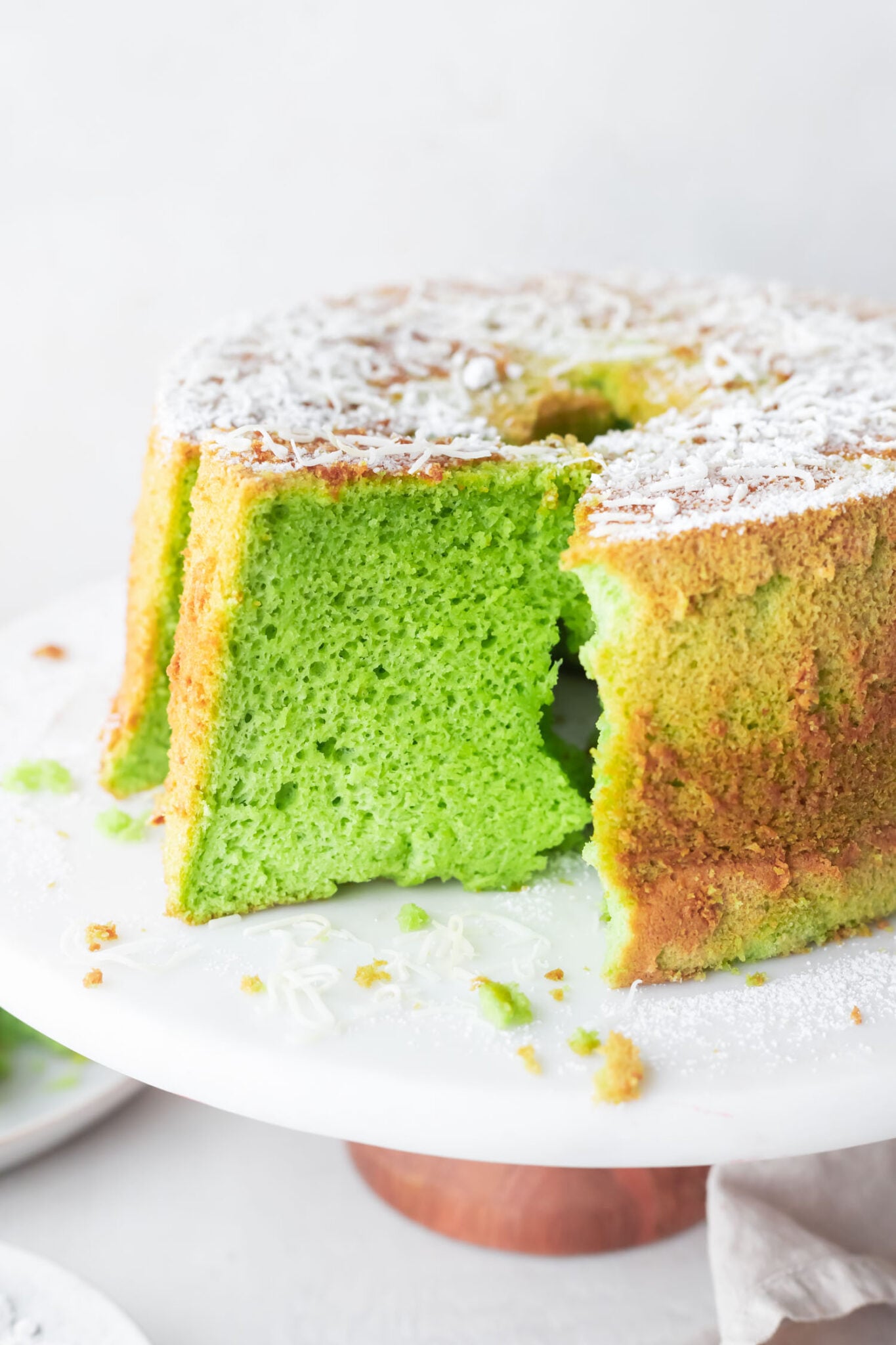 Fluffy Pandan Chiffon Cake (made with pandan leaves) - Cooking Therapy