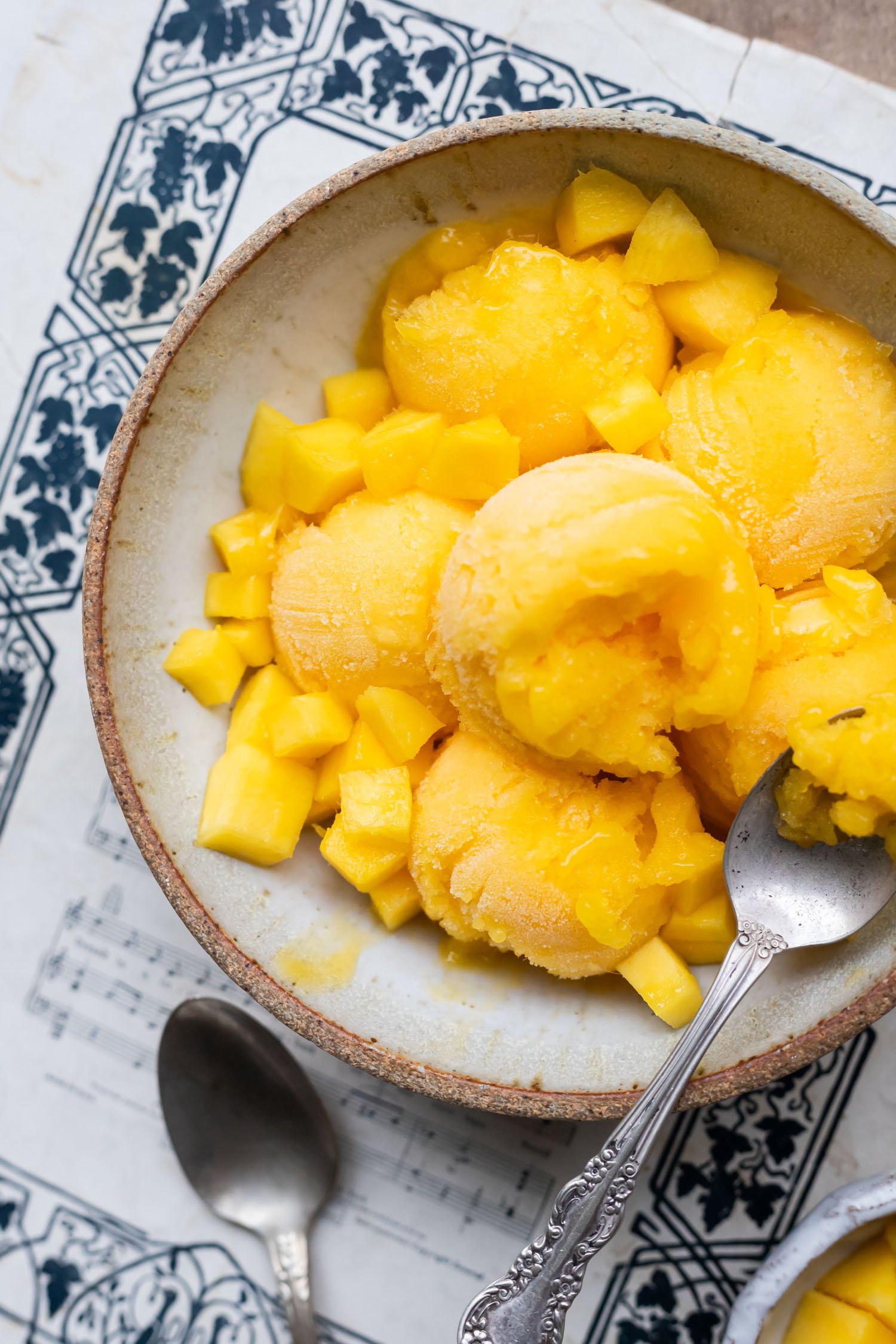 Mango Sorbet (churn and no churn methods) Cooking Therapy