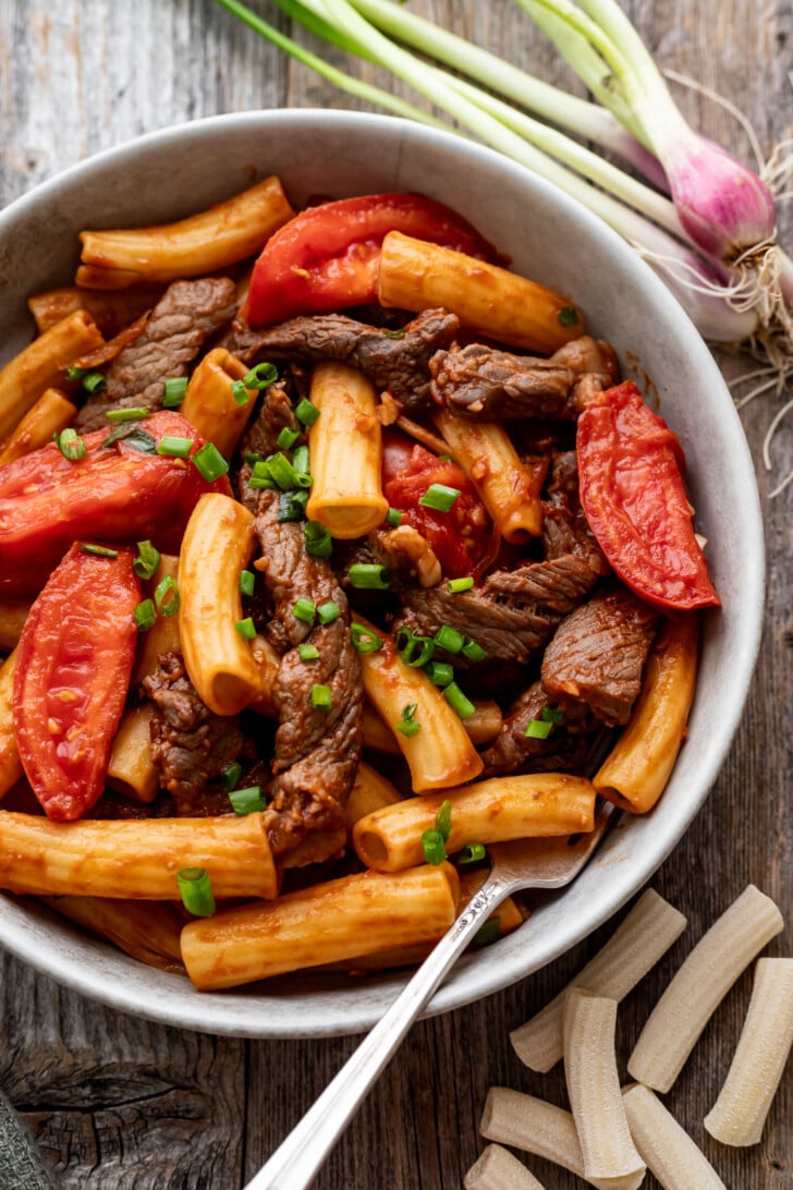 Nui Xao Bo in a bowl.